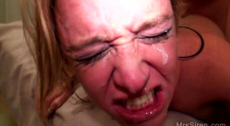 Siren XXX Studios pics collection featuring Dee Siren in awesome gangbang